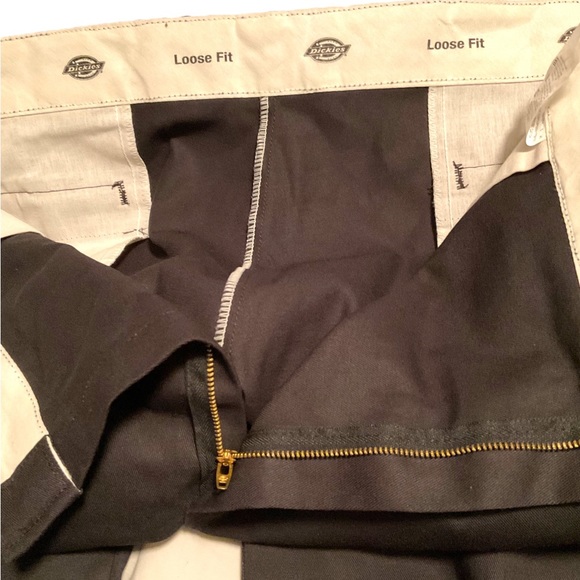 Dickies Loose Fit Mens Pants (NWOT) 44x32 - Picture 7 of 7
